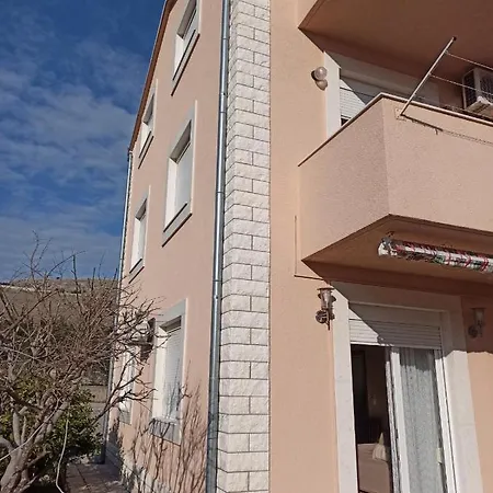 Apartment Ana