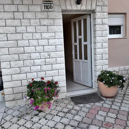 Διαμέρισμα Ana