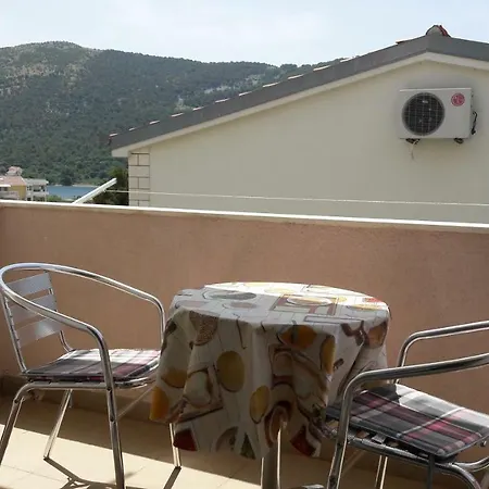 Apartment Ana